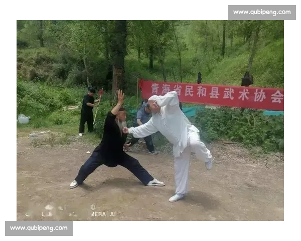 擂台争锋瞬间角力巅峰对决震撼全场观众心潮澎湃 擂台争锋瞬间角力巅峰对决震撼全场观众心潮澎湃
